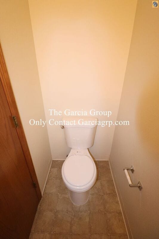 Building Photo - 5902 SW Karla Ct