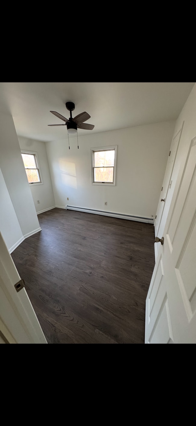 Building Photo - 477 Bodnick St