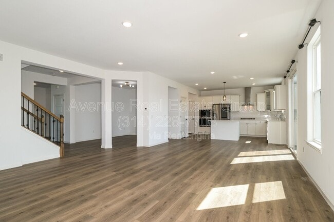 Building Photo - 608 Highland Pr Dr