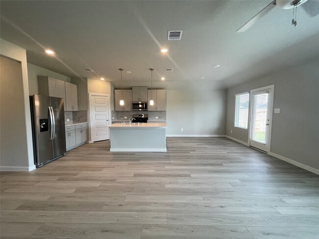 Building Photo - 6406 Brazos Trl Dr