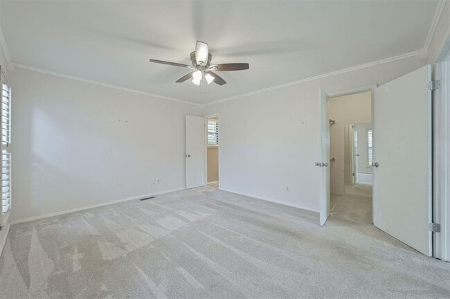 Building Photo - 8720 Raven Ave