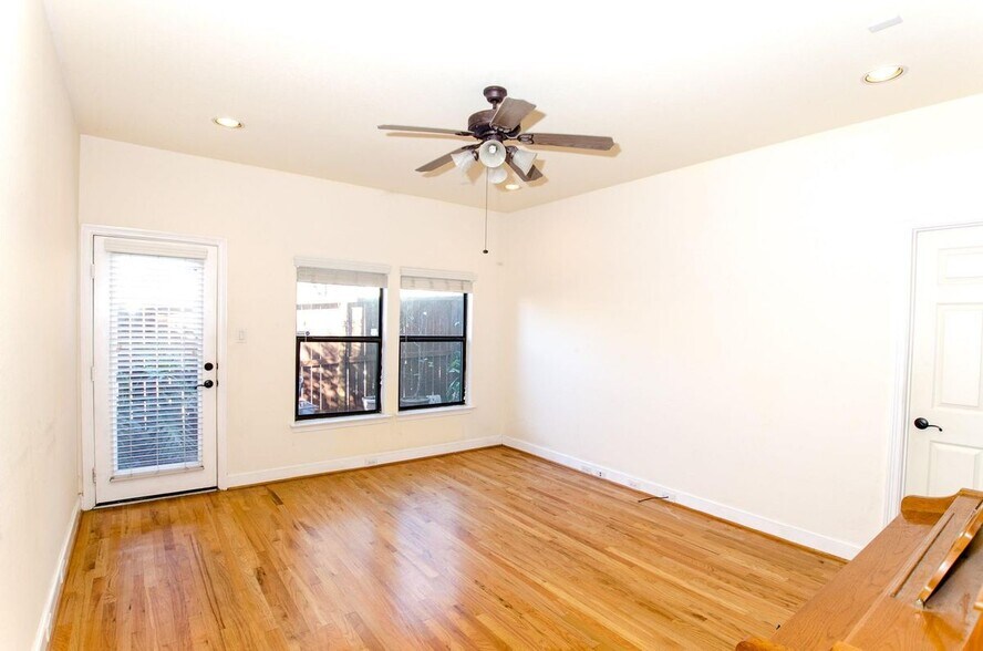 Building Photo - 308 Grove St