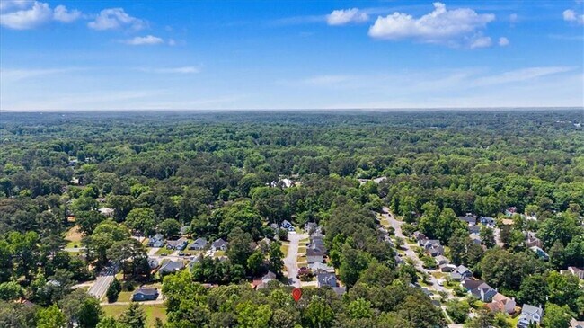 Building Photo - 488 Barclay Ct