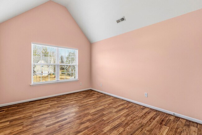 Building Photo - Luxury Living in High Point NC