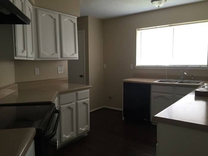 Building Photo - 5714 Yorkgate Dr