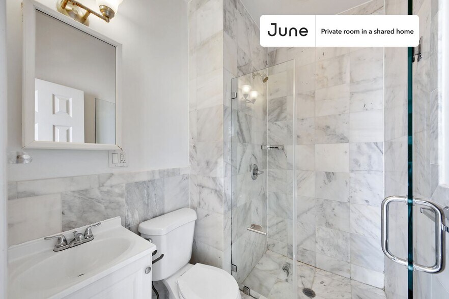 Building Photo - Room in Shared 2 bed/1 bath home