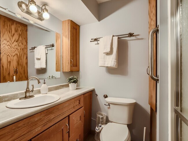 Building Photo - 8840 Morris Rd