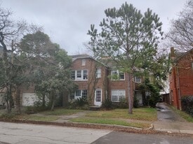 Building Photo - 2427 Hazard St