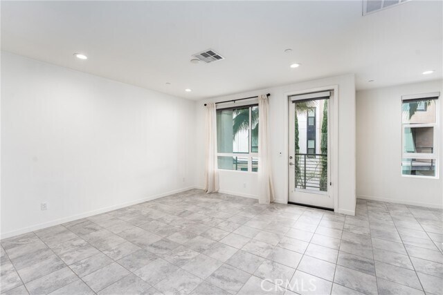 Building Photo - 2850 N Glassell St