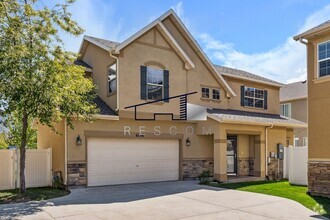 Building Photo - Well Maintained South Ogden 3 Bedroom Home!