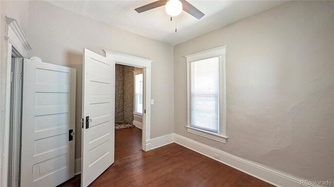 Building Photo - 1016 W Cucharras St