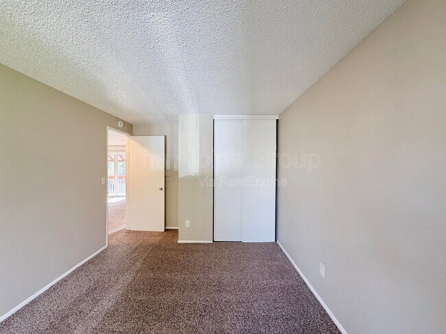 Building Photo - 12220 SW Longhorn Ln