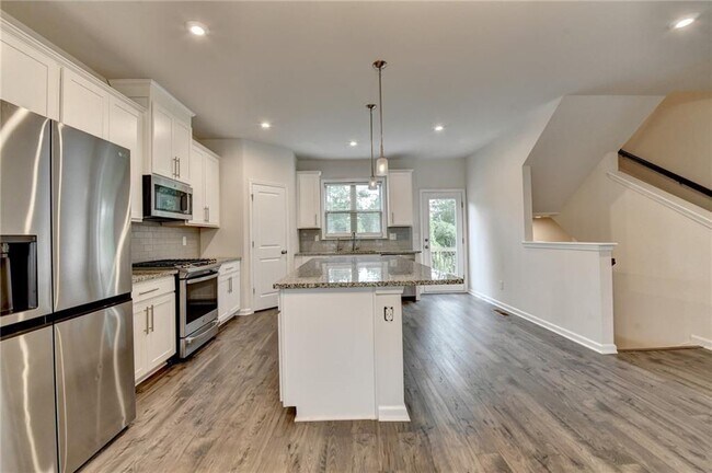 Building Photo - 3587 Hidden Valley Cir