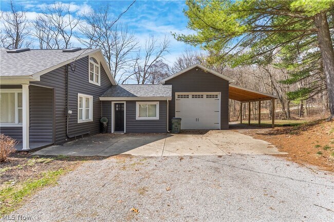 Building Photo - 14078 Beaver Creek Rd