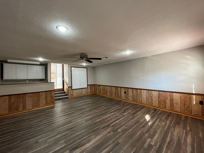 Building Photo - 3 bedroom in Broken Arrow