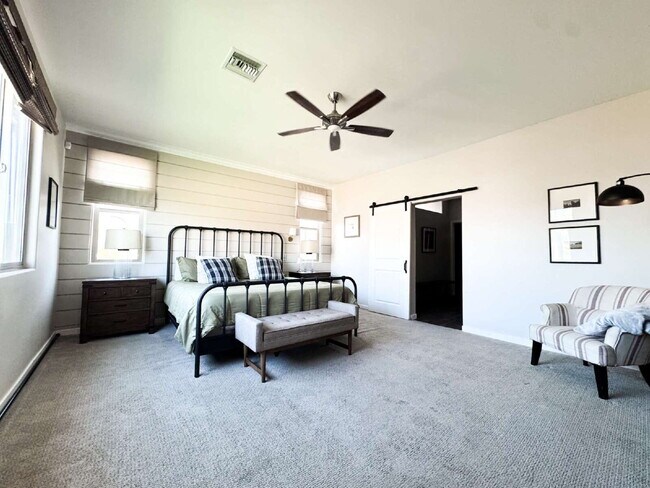 Building Photo - "Spacious 4-Bedroom, 2.5-Bathroom Home in Mesa del Sol!"