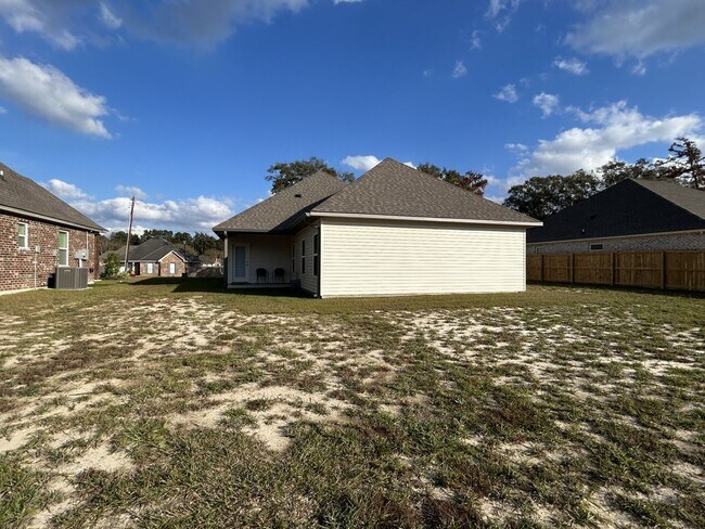 Building Photo - 14741 Carrol Ave