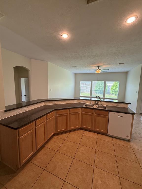 Building Photo - 1611 Mills Pass Way