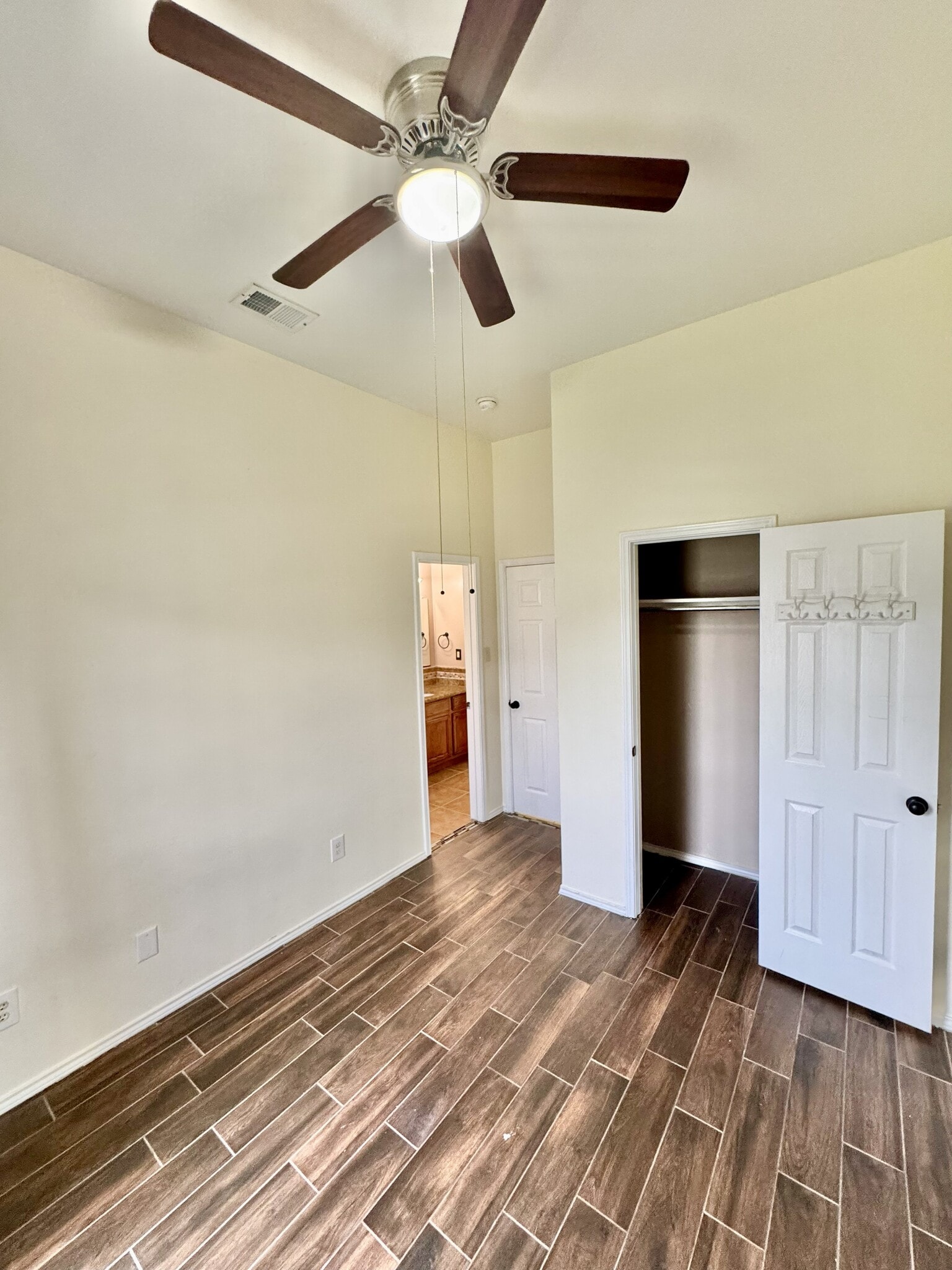 Building Photo - 5606 Allen Ln