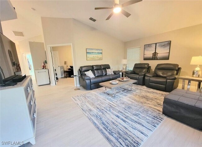 Building Photo - 17611 Marco Island Ln