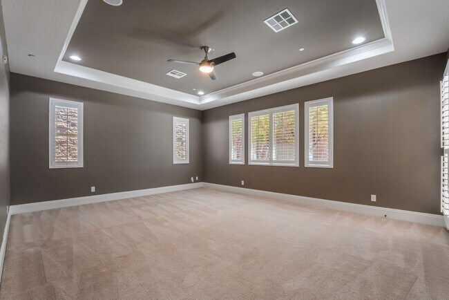 Building Photo - Elegant model home at Club Madeira!