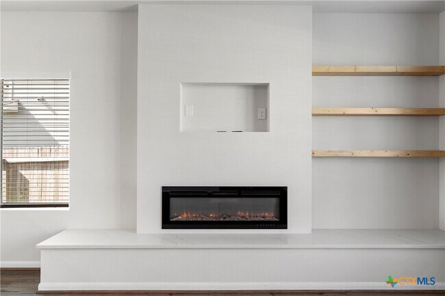 Building Photo - 209 Villars Dr