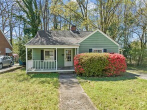 Building Photo - Available Now - Adorable 2 Bedroom propert...