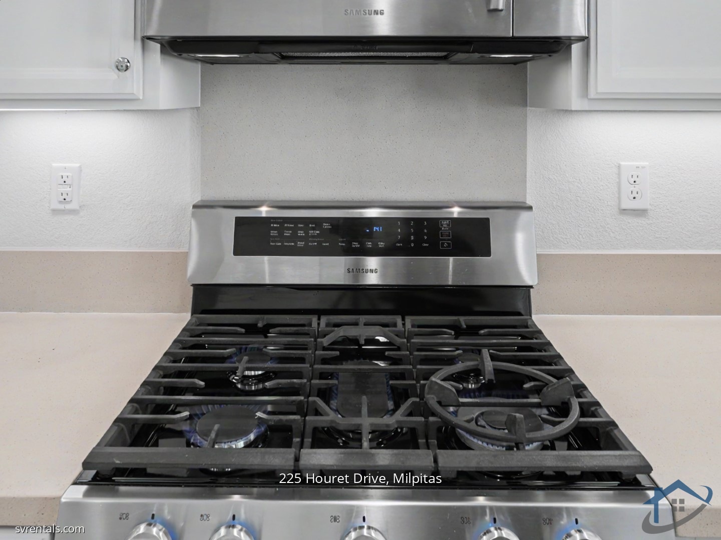 Building Photo - 225 Houret Dr