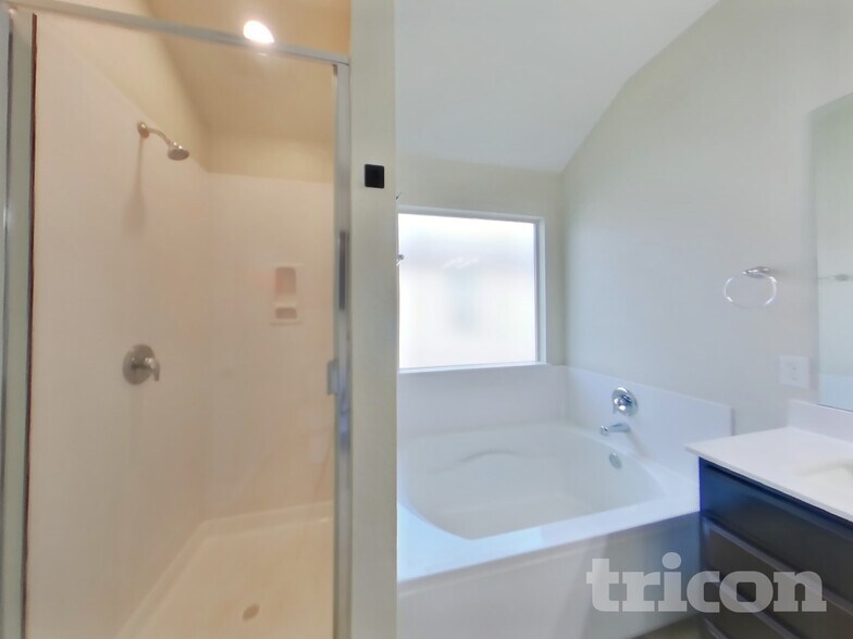 Building Photo - 1152 Ibis Falls Loop