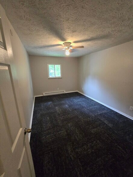 Building Photo - 3047 Simpson Rd