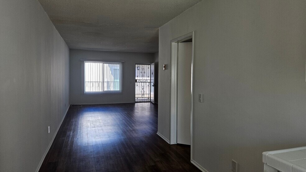 Building Photo - 3838 Keystone Ave