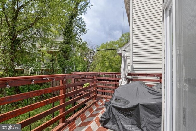 Building Photo - 313 Sage Ln