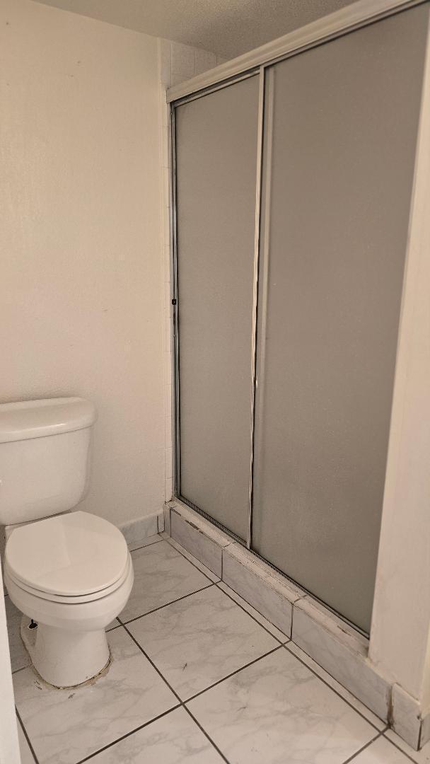 Building Photo - 8040 N Colony Cir