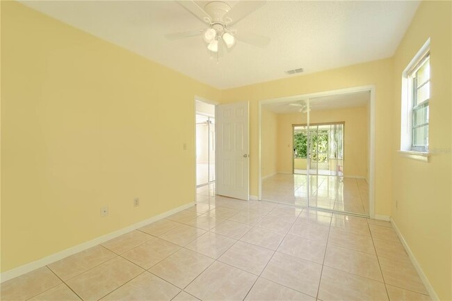 Building Photo - 3352 Netherwood Dr