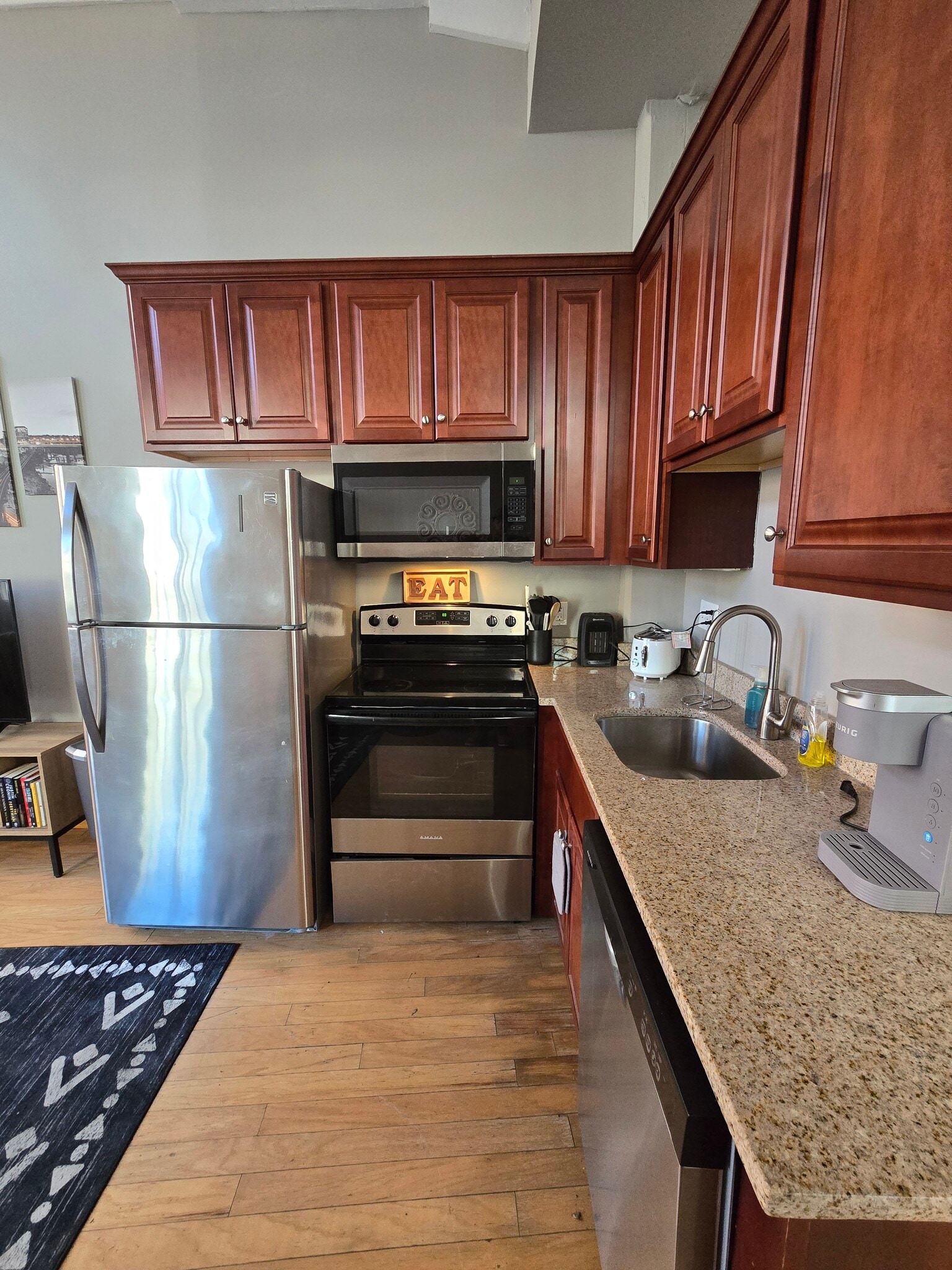 Building Photo - 114 Virginia St