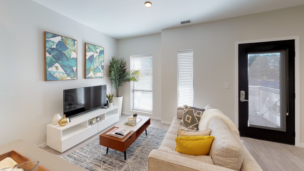 Primary Photo - Rowat Lofts Apartments