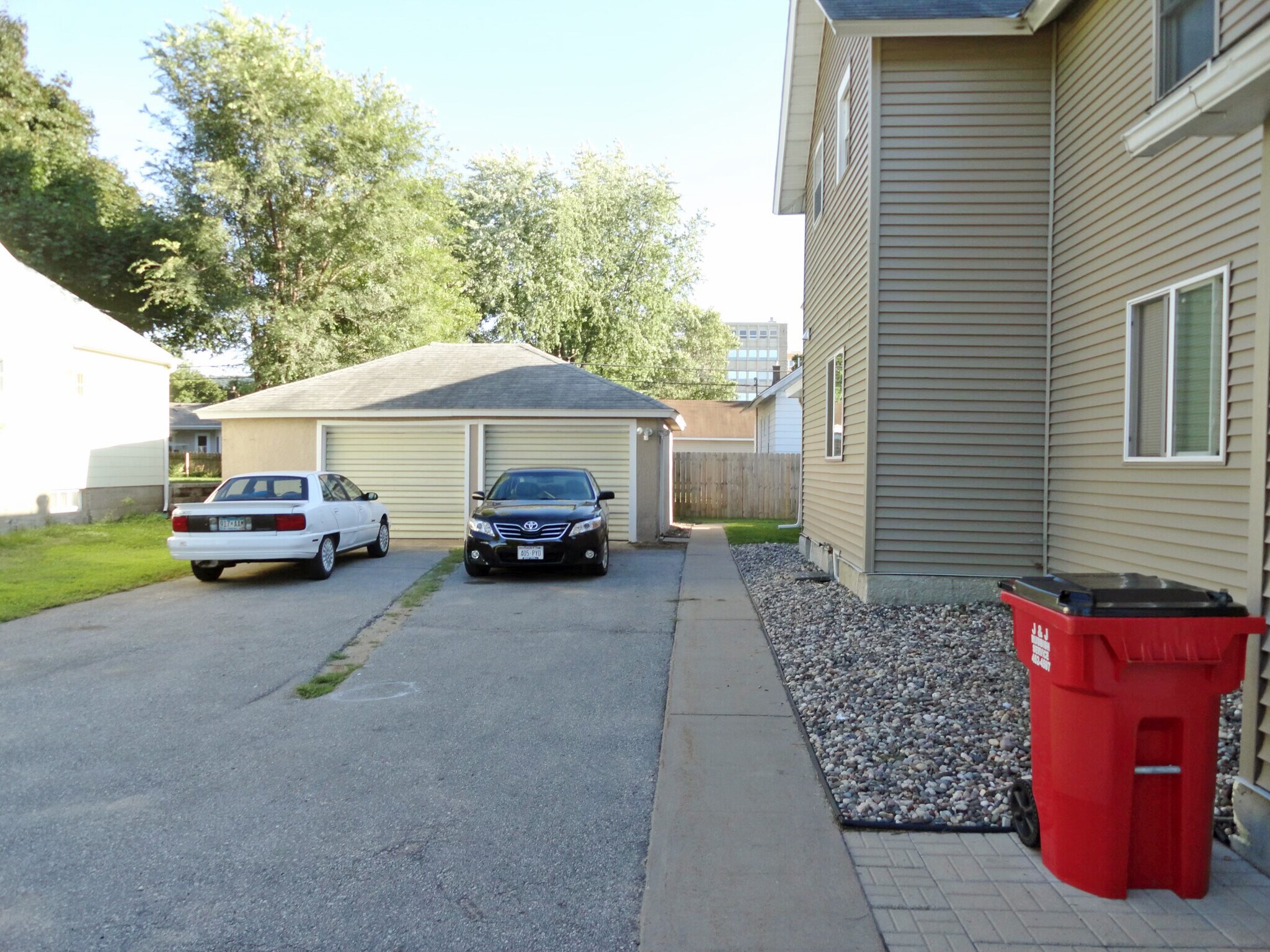 Building Photo - 258 Lee St