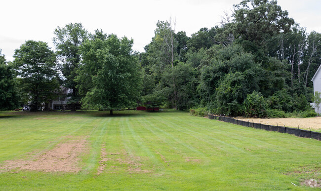 Primary Photo - Millersview Crossing