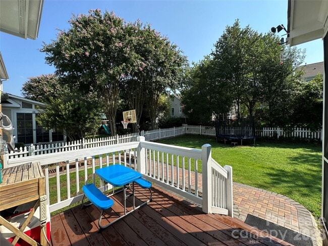 Building Photo - 819 Stargard Ct