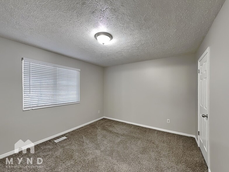 Building Photo - 4990 Muirkirk Rd