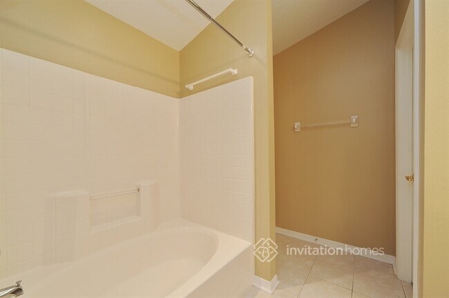 Building Photo - 8525 Tidal Bay Ln