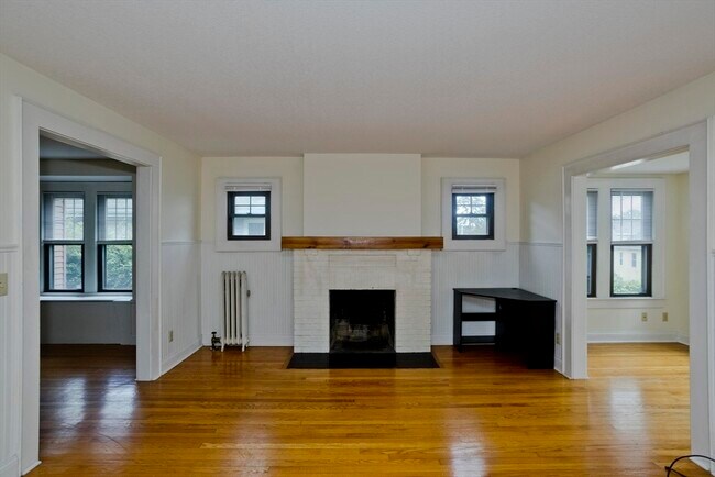 Building Photo - 57 Woods Ave