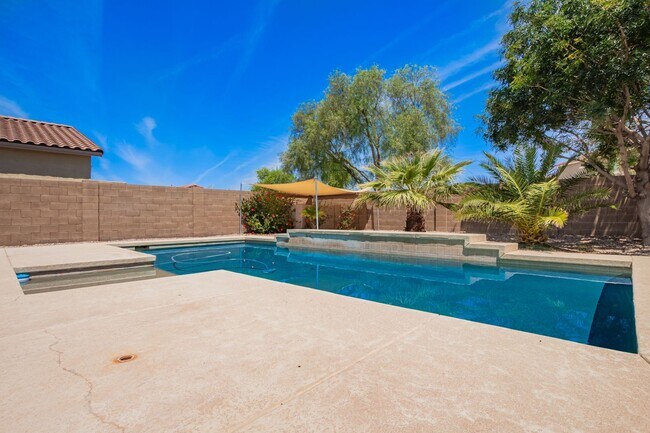 Building Photo - 3 Bedroom 2.5  Bathroom  - Villages at Ran...