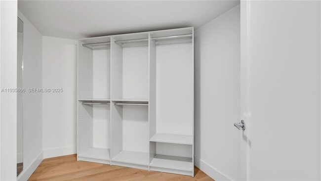 Building Photo - 555 NE 34th St