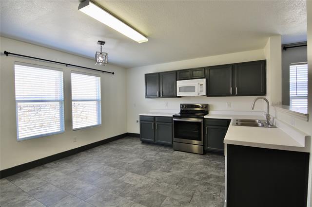 Building Photo - 703 Moss Glen Trail