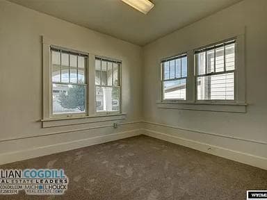 Building Photo - 1112 E 2nd St