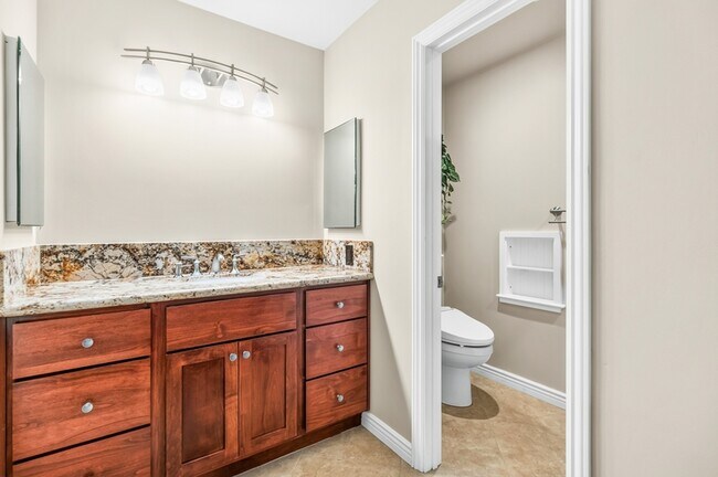 Building Photo - 1115 Sayles Ct