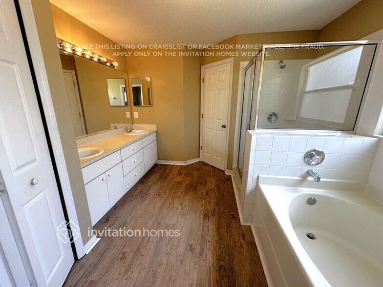 Building Photo - 7221 49th Pl E