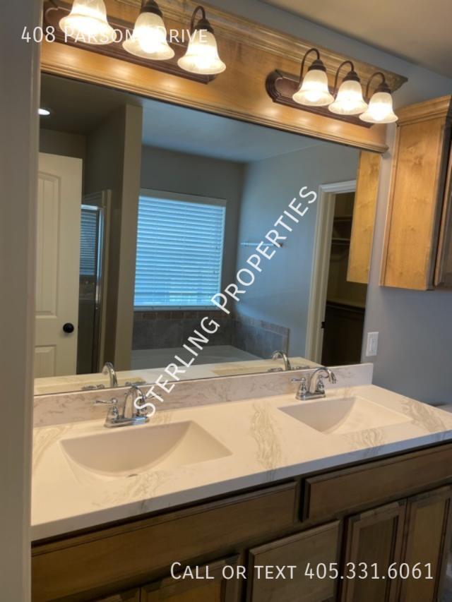 Building Photo - 408 Parsons Dr