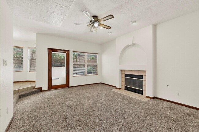 Building Photo - 8908 Henriette Wyeth Dr NE
